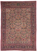 Alfombra persa vintage con diseño floral completo.