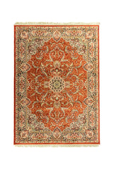 Alfombra clásica oriental en tonos anaranjado oscuro, blanco suave y negro con medallón central y diseño floral ornamental