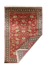Alfombra Persa Ispahan Seda roja con esquina doblada, flecos y diseño floral ornamental