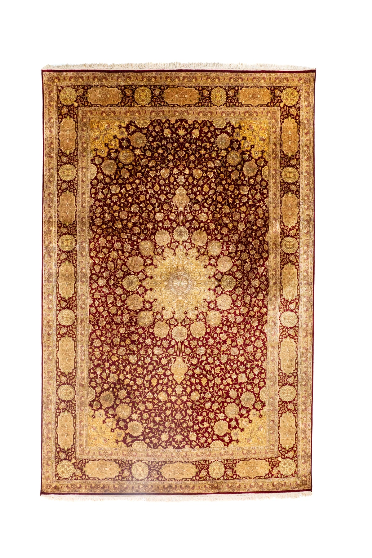 Alfombra Persa Ispahan Seda rectangular con diseño floral clásico y medallón central