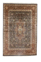 Alfombra Persa Ispahan Seda rectangular marrón con diseño floral clásico y medallón central