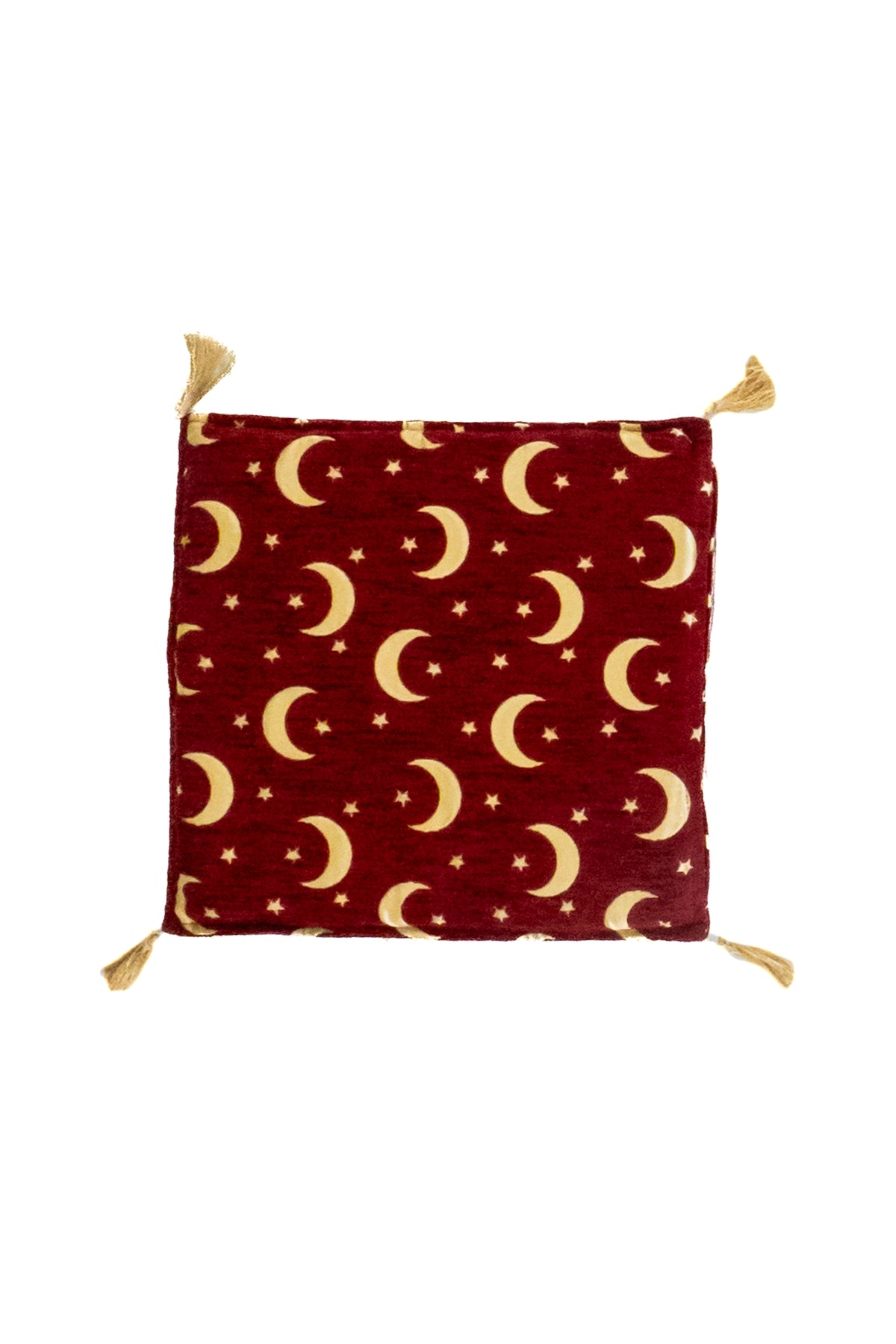 Almohadón cuadrado rojo con diseño de lunas doradas, estrellas y borlas en las esquinas