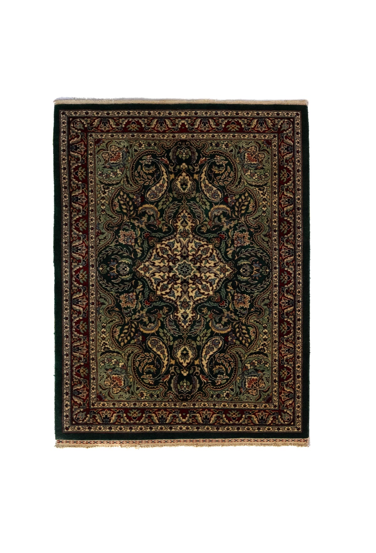 Alfombra Persa Horazan verde de 0.78 x 1.05 mts, vista completa de la pieza con un medallón floral central sobre un campo verde oscuro con guardas ornamentales