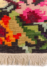 Alfombra Kilim verde de 0.60 x 0.90 mts, detalle de guarda, trama visual y terminación de borde