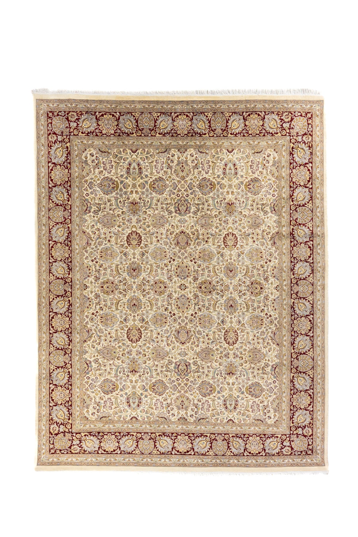 Alfombra clásica estilo persa con fondo beige y amplia guarda en tono rojo con motivos florales.