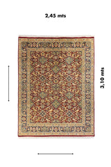 Alfombra oriental roja con diseño floral clásico y medidas indicadas de 2,45 x 3,10 metros.