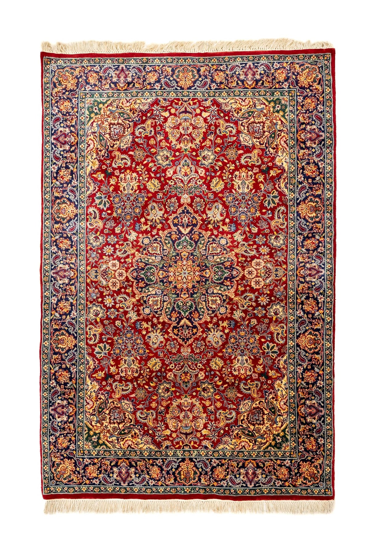 Alfombra vista completa con fondo rojo y detallado diseño floral en tonos azules, verdes, beige y dorado.