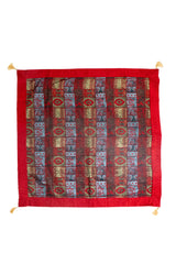 Textil Kayseri rojo cuadrado con diseño patchwork y guardas decorativas