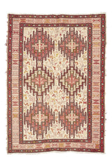 Camino en tonos beige con un patrón sutil y elegante, que emana serenidad y refleja la rica herencia del tejido francés en alfombras