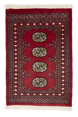 Alfombra Persa y Oriental con un diseño elaborado y patrones en tonos cálidos, destacando su elegancia y detalles intrincados en un formato de producto