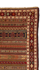  Alfombra turca con diseño kilim y flecos desgastados. Ideal para decoración rústica o vintage.